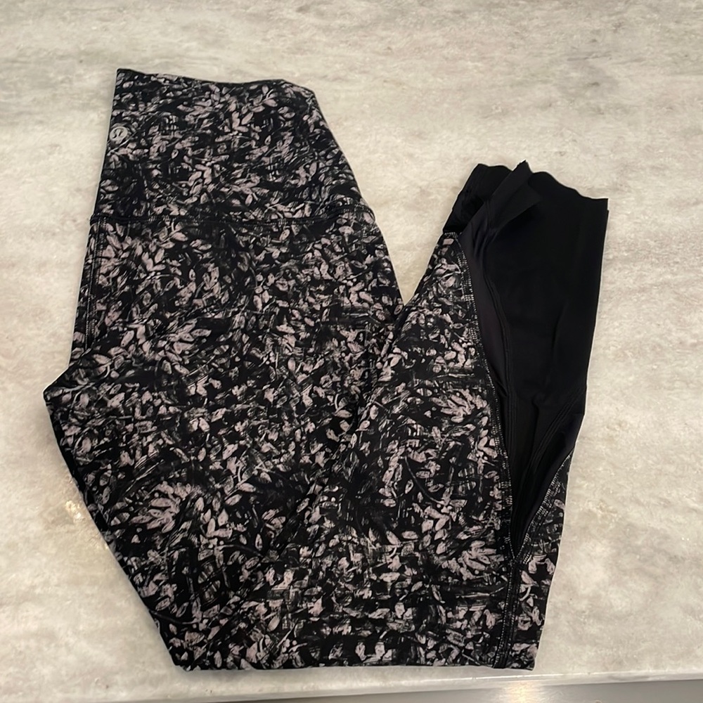 Lululemon 25 inch Wunder Under